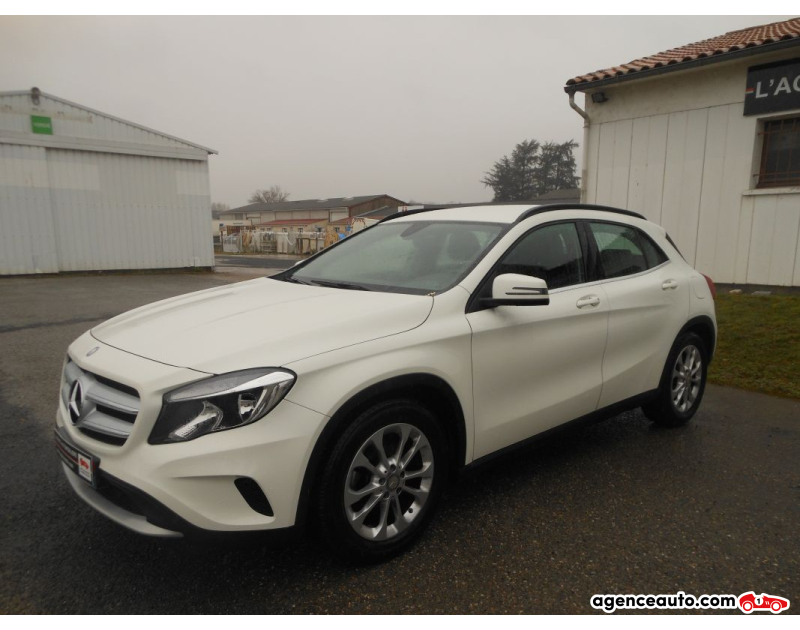 Achat voiture occasion, Auto occasion pas cher | Agence Auto Mercedes Classe GLA 200d inspiration Violet Année 2015 Manuelle Diesel